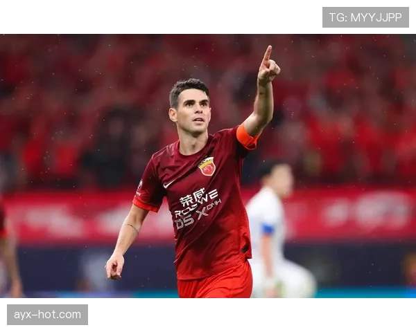 足球明星风采尽显：技术与魅力交织，赛场表现多元化引热议