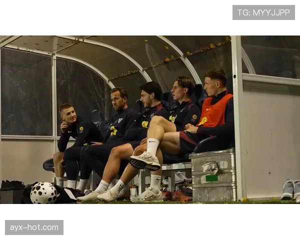 英格兰队全力备战国际赛场，力争实现历史性突破