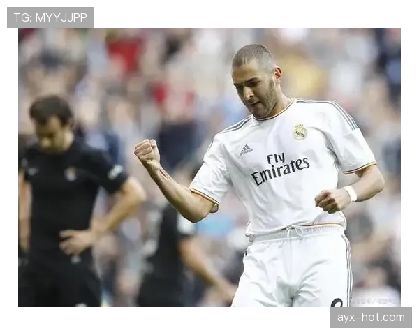 本泽马 vs 伊布:谁才是“艺术型中锋”的巅峰代表 本泽马 vs 伊布:谁才是“艺术型中锋”的巅峰代表